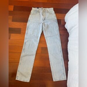 Wrangler light wash straight loose jeans size 3